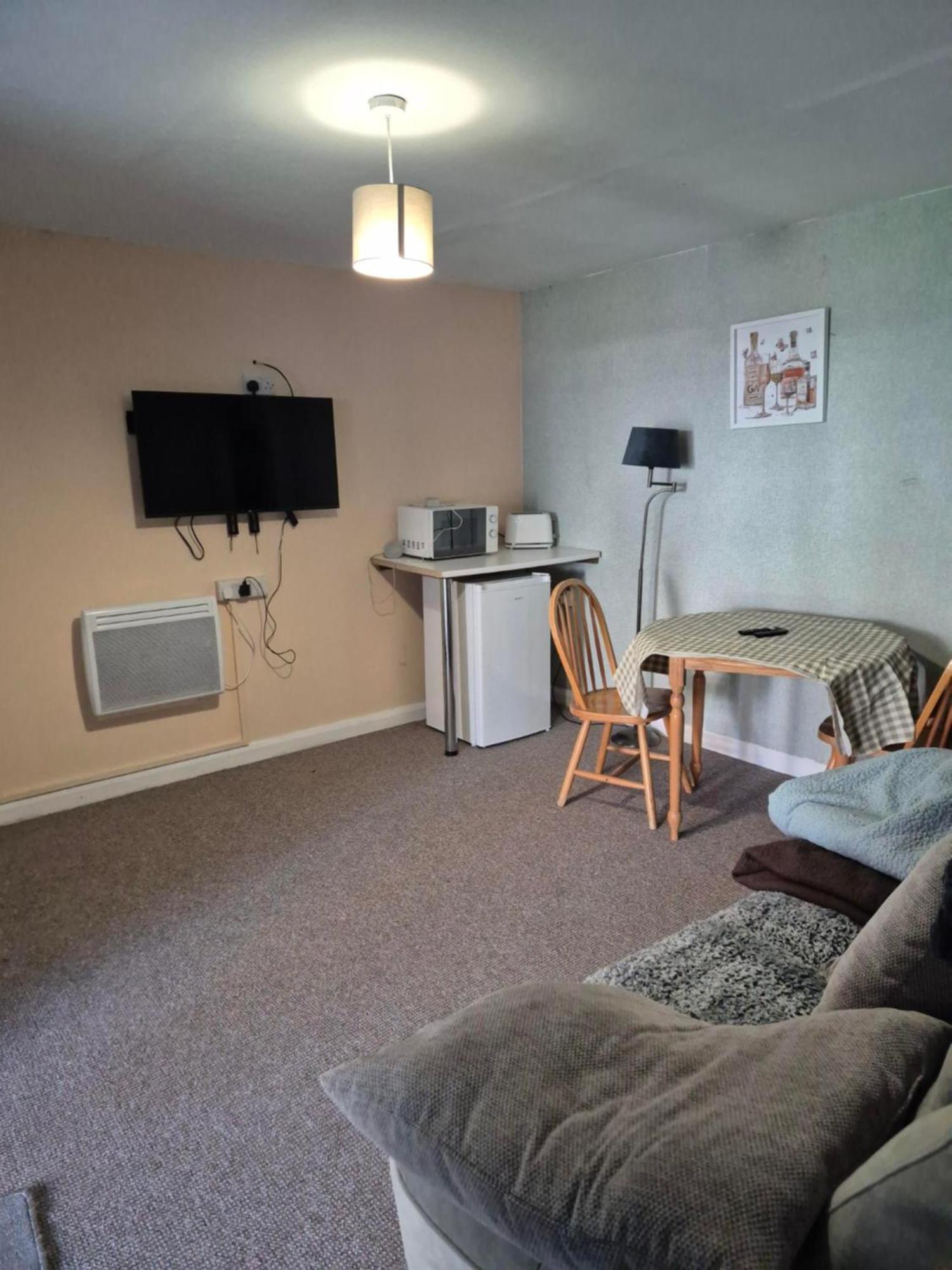 Accomadation Рексем Экстерьер фото