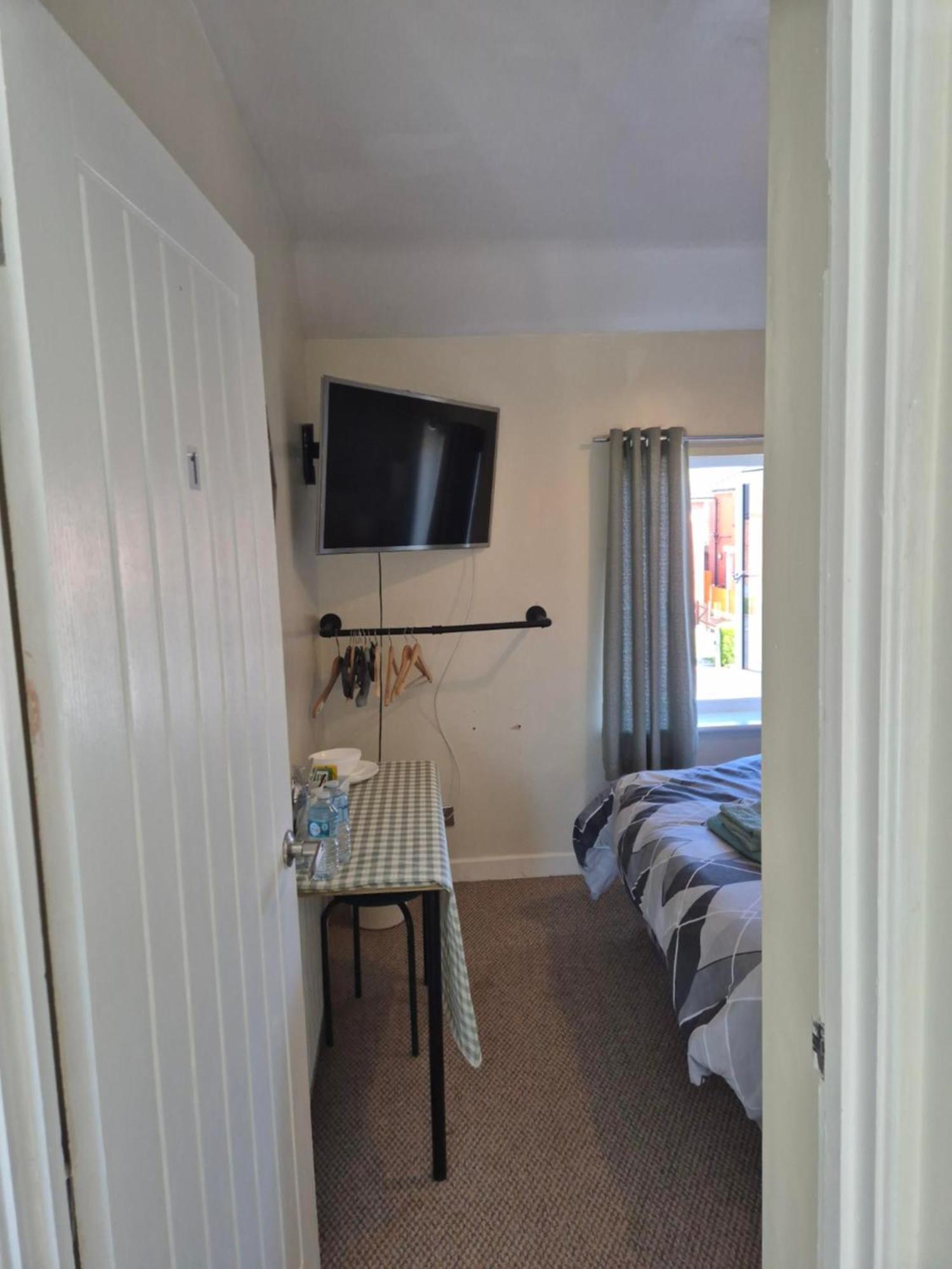Accomadation Рексем Экстерьер фото