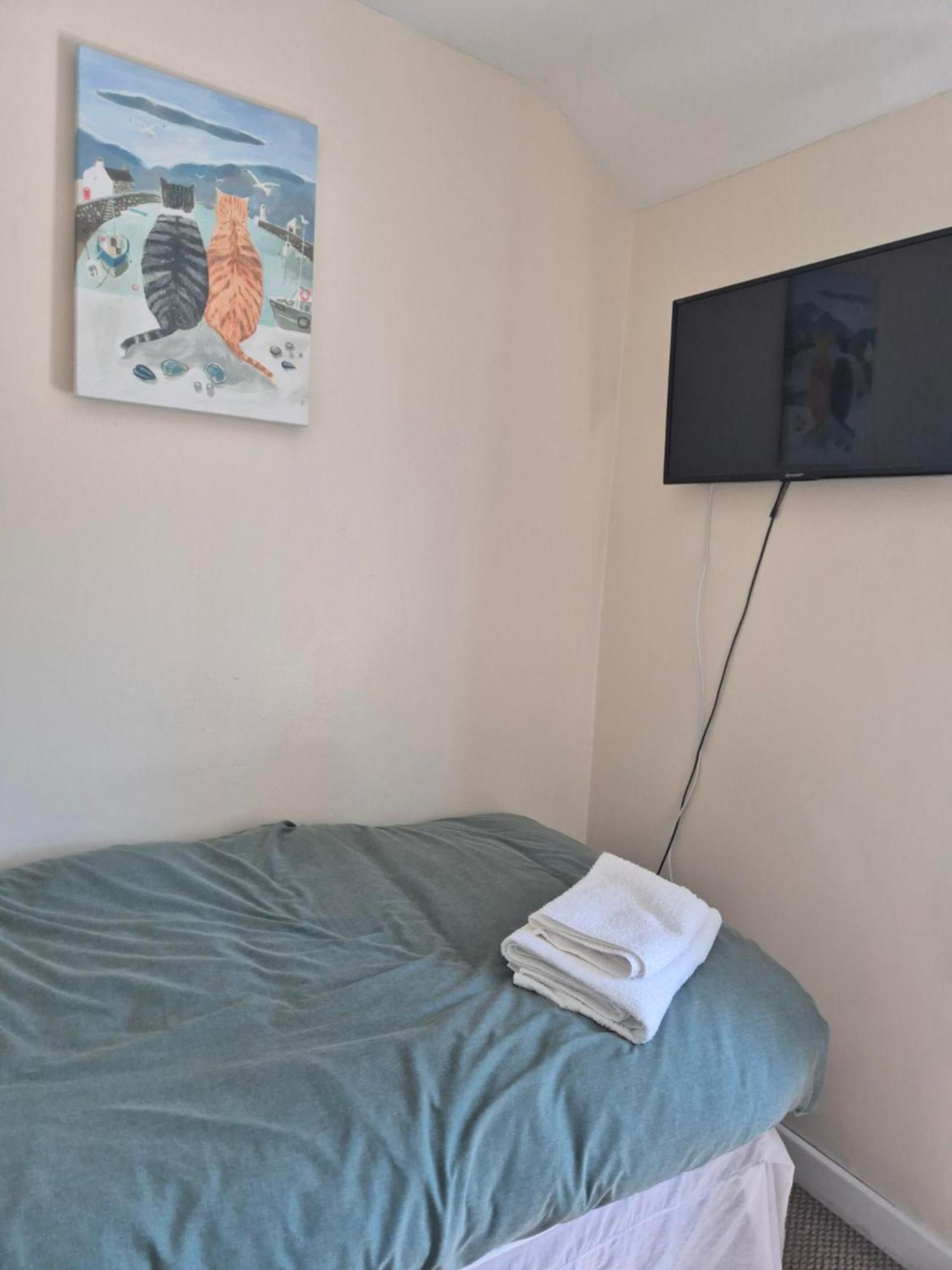 Accomadation Рексем Экстерьер фото